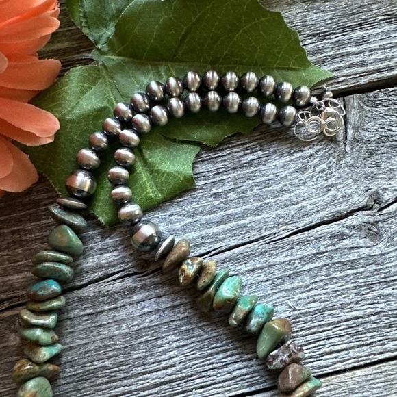 Sterling Silver Green Turquoise Nuggets Bead Necklace. 18 inch - Picture 8 of 12